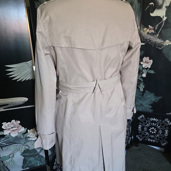 DKNY Classic Trench Coat - Picture 6 of 16